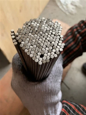 Kako koristiti šipku za zavarivanje od čistog nikla za popravak površine hlad...